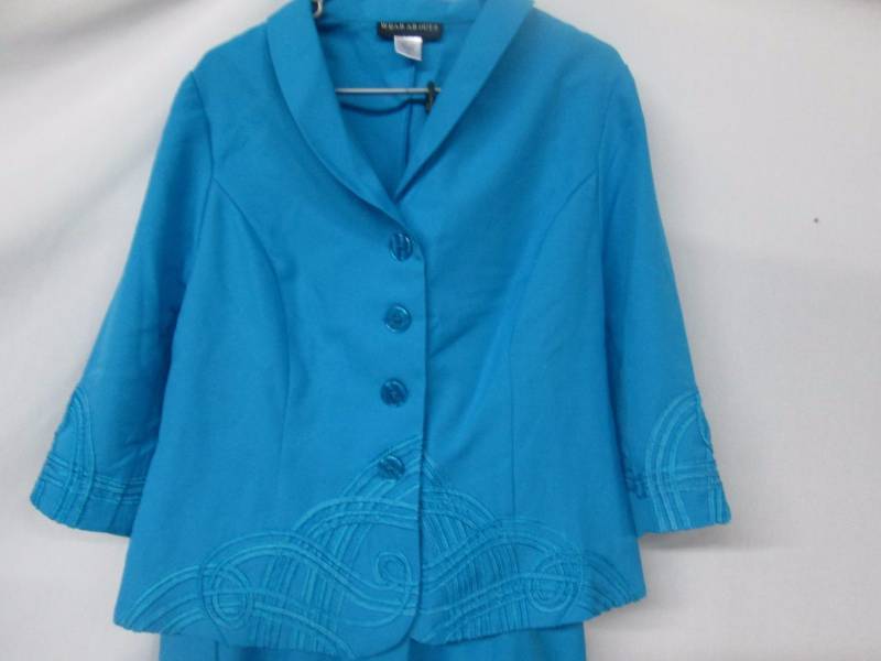 Wearabouts Womens 2-pc. Swirl Detail Skirt Suit