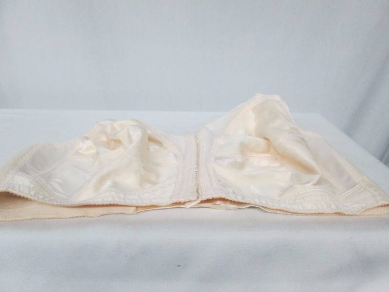 Playtex 18 Hour Front Close Bra