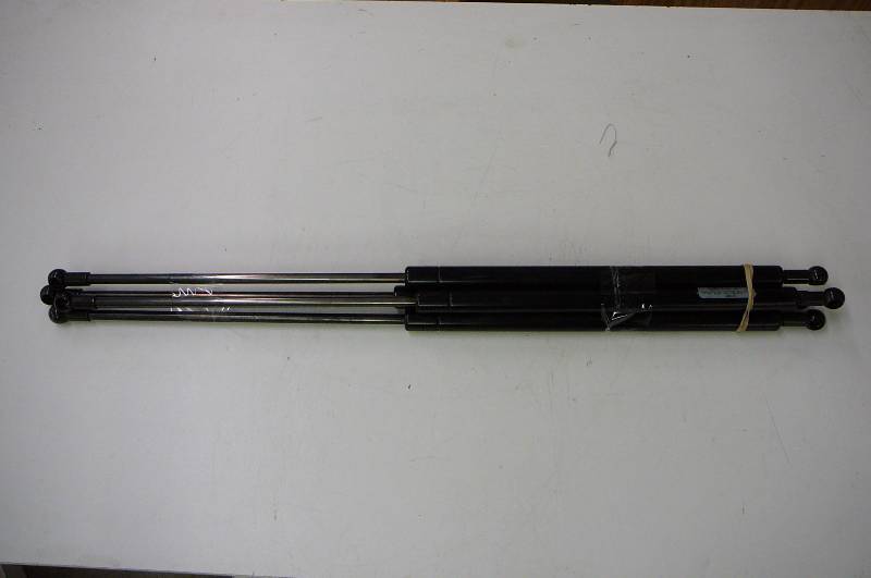 Gas Shocks W021351 28 Long  4 Count
