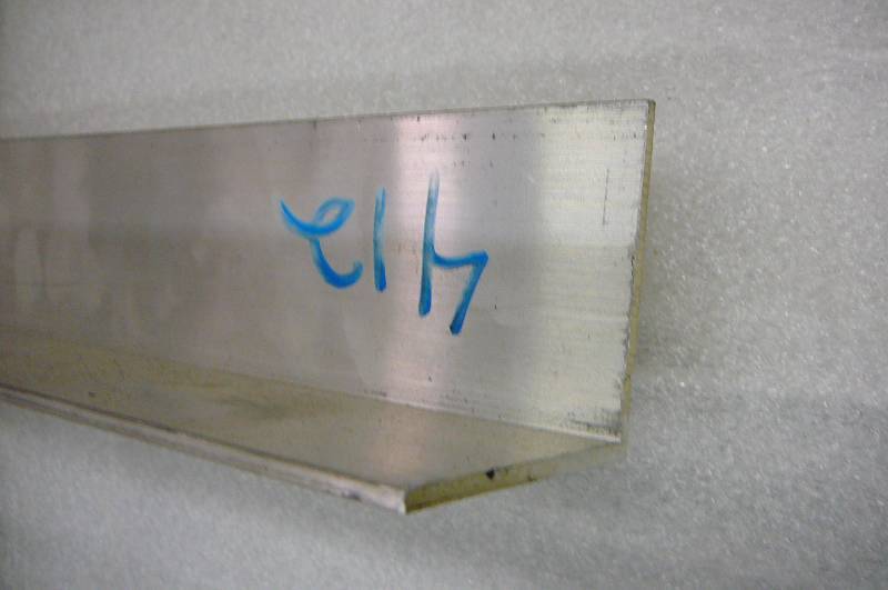 Angle alum 2 12 x 2 12 x 18 x 16
