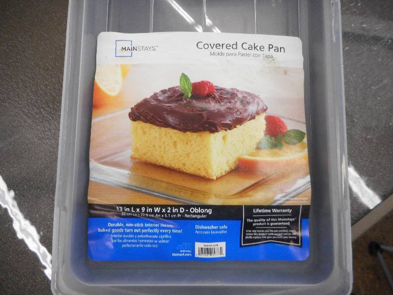 MAINSTAYS CAKE PAN WITH LID