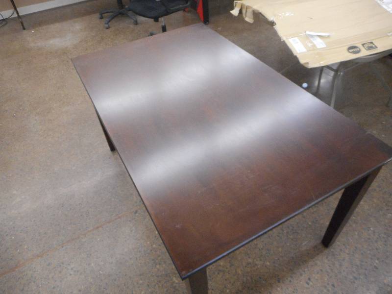 4 POST TABLE