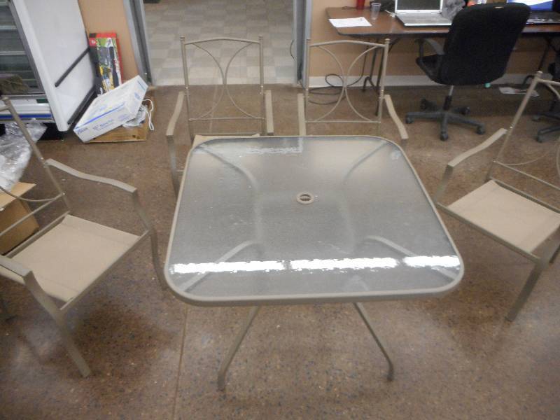 PATIO FURNITURE GLASS TABLE AND CHAIRS