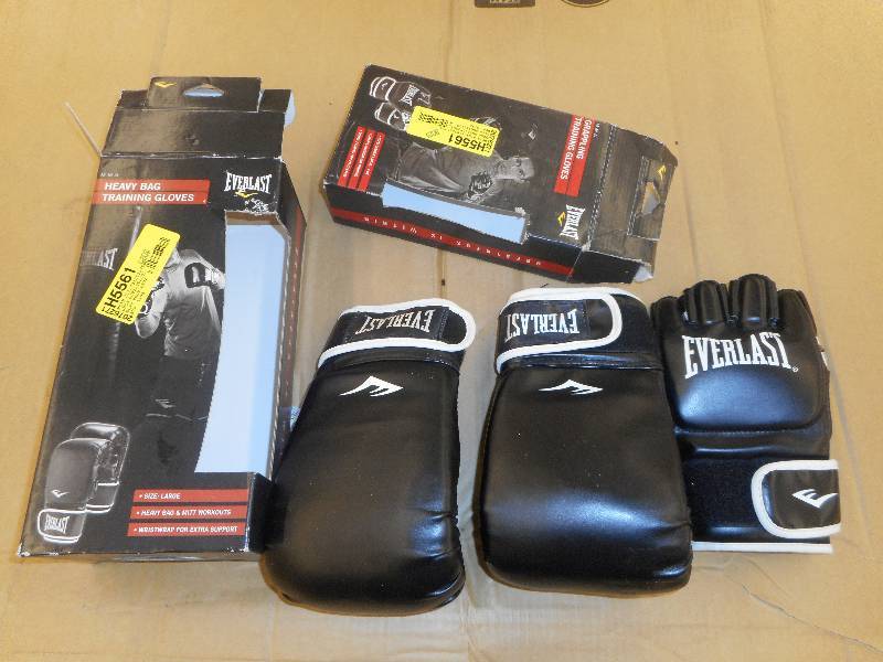 EVERLAST BOXING GLOVE LOT