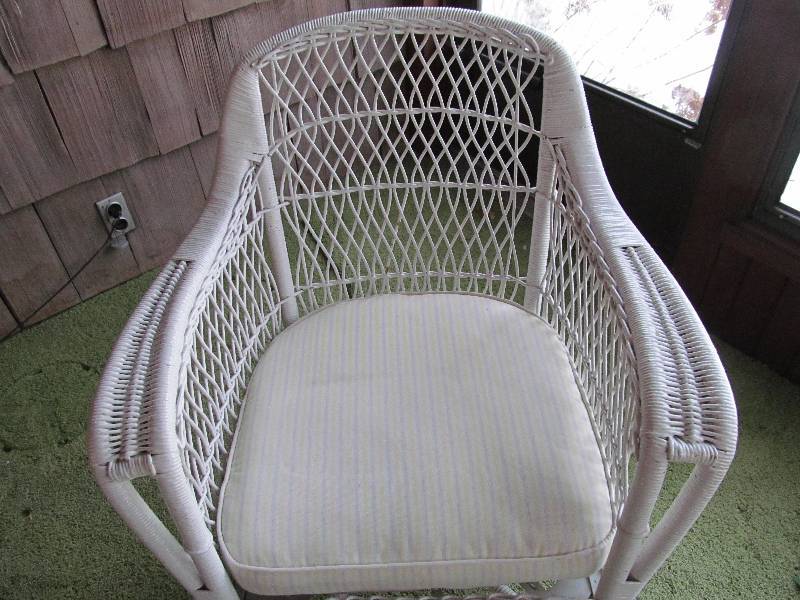 Wicker Lounge Chair