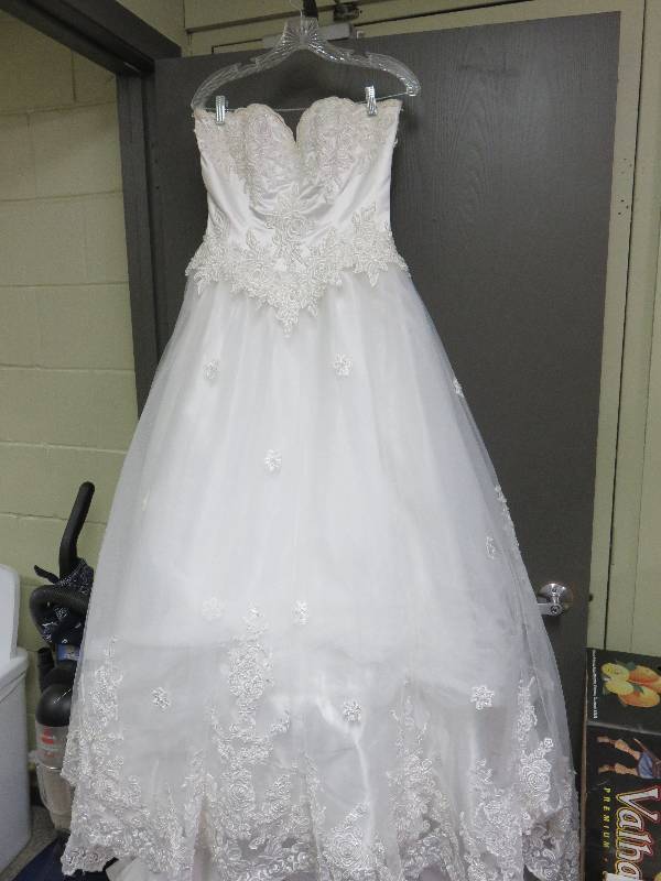 wedding dress