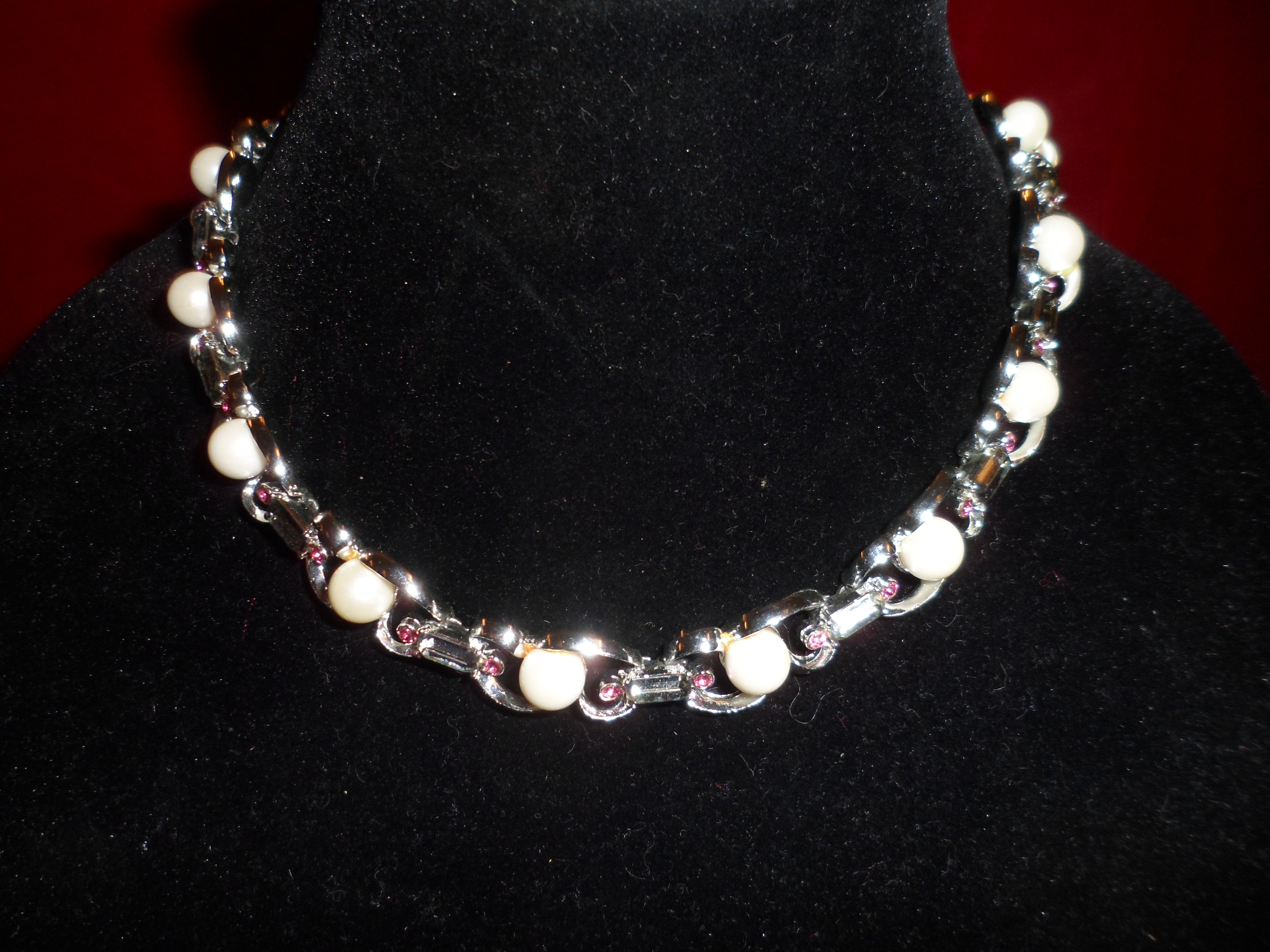Vintage Costume Jewelry Necklace