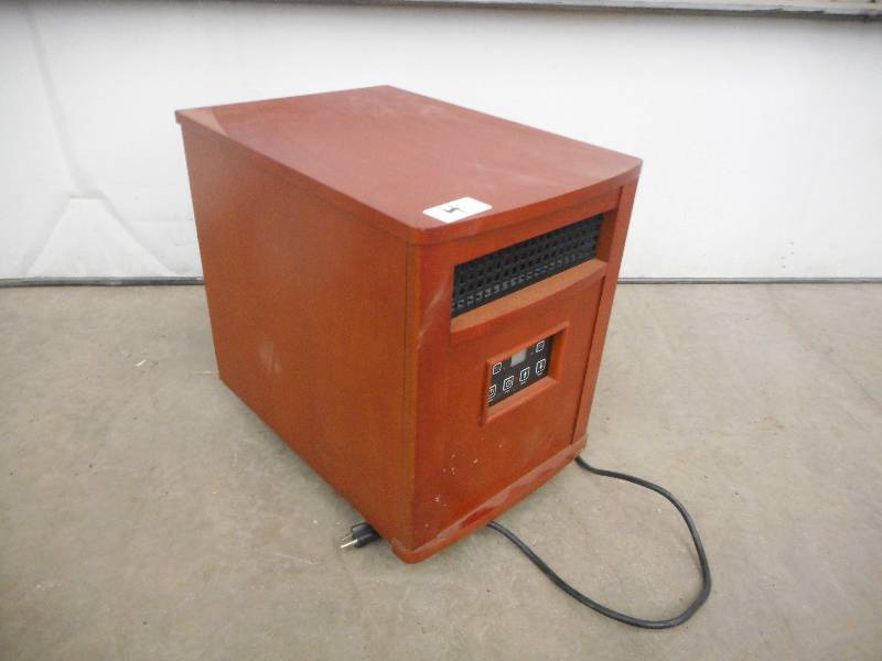 lot 5 image: RedCore 120Volt Electric Heater, 15...