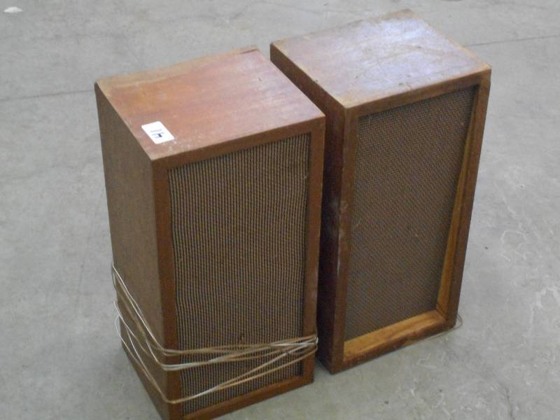 lot 41 image: (2) Vintage 110Volt Stereo Speakers...