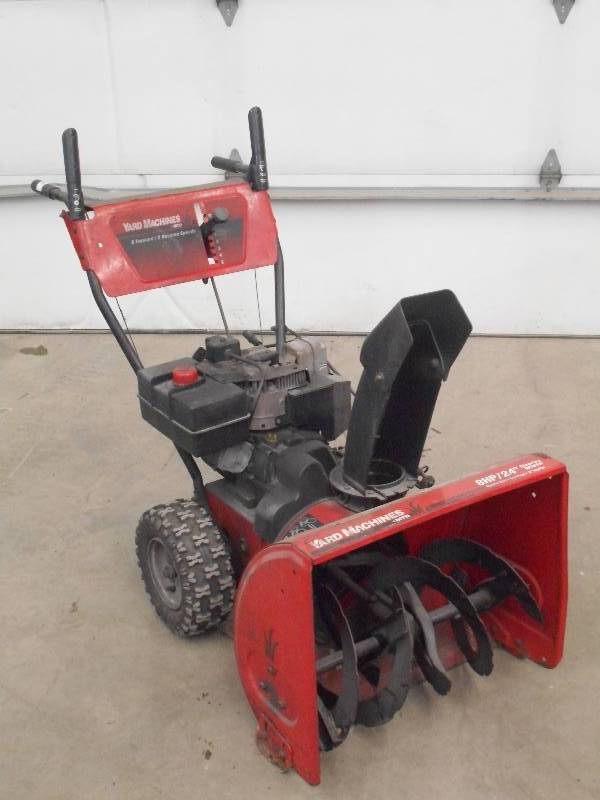 lot 45 image: Yard Machines Two-Stage 24 Snowblo...