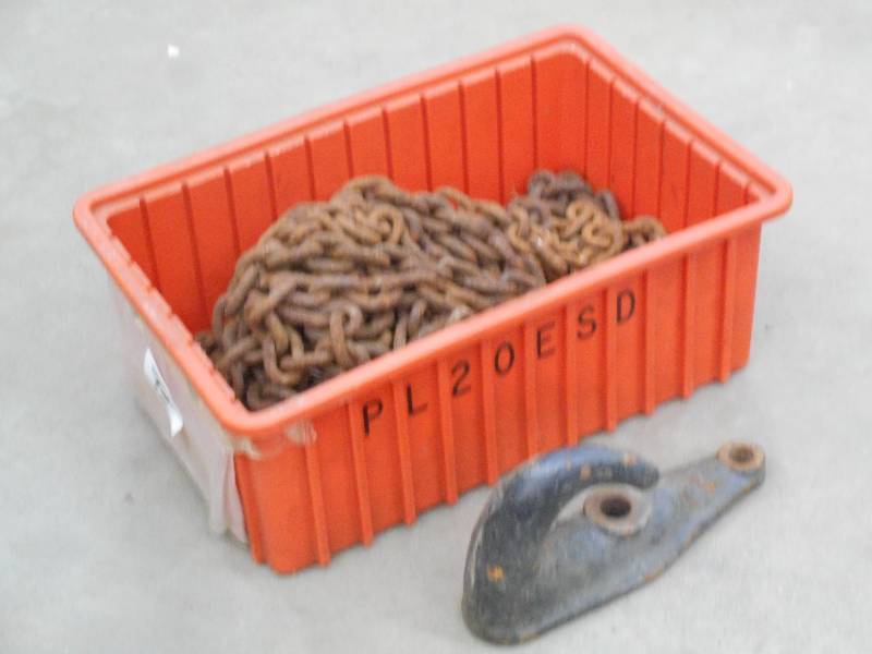 lot 72 image: Bin Of Misc Chain & Tow Hook ...