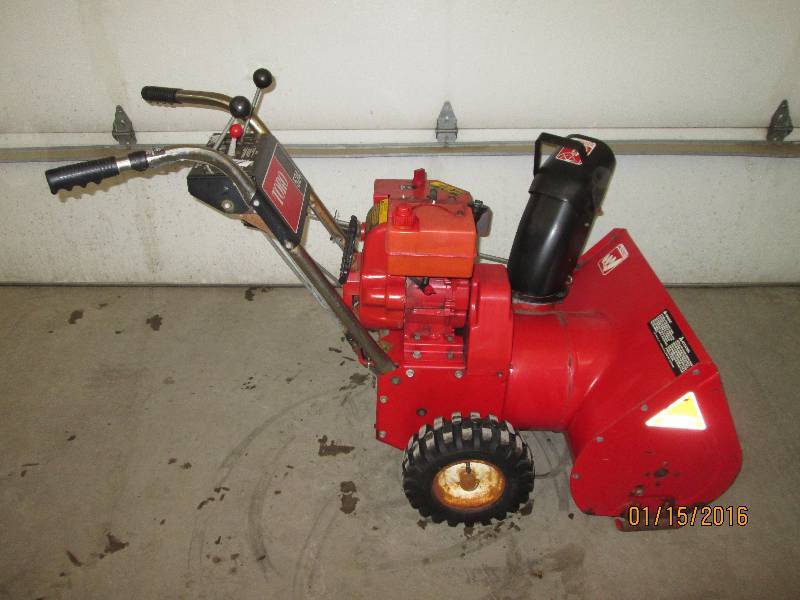 Toro 5HP Two-Stage Snowblower, 24 ...