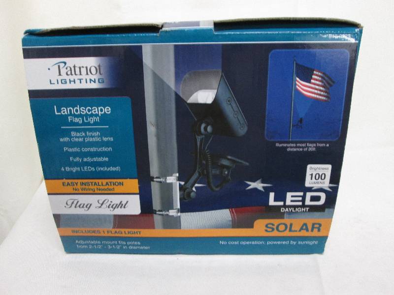 LED Solar Landscape Flag Light...