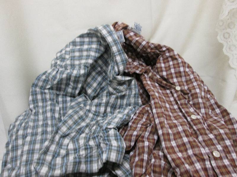 2 Old Navy short sleeved mens plai...