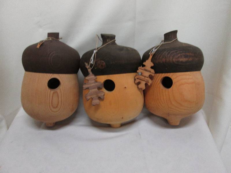 Set of 3 Acorn birdhouses...