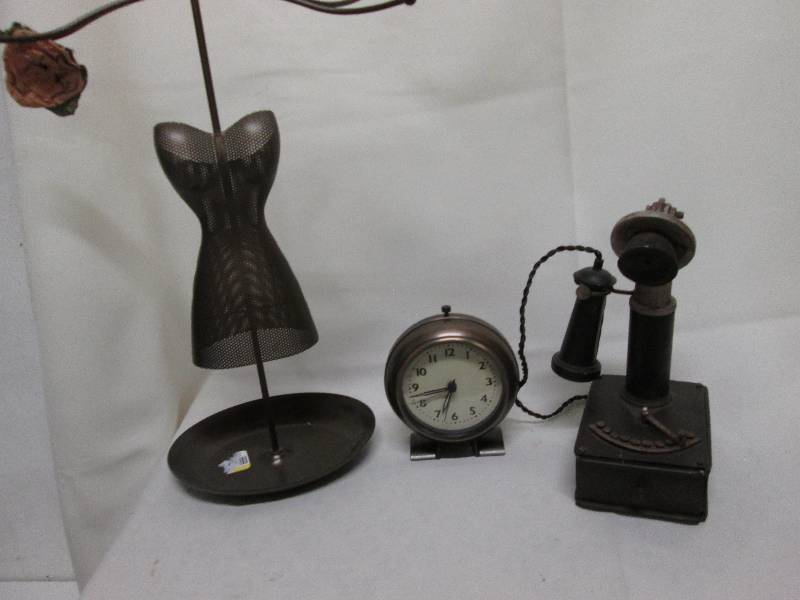 Bronze tone collection Tailor form...