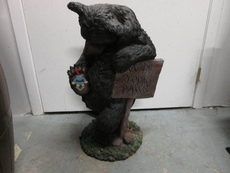 Wipe Your Paws bear dcor piece ...