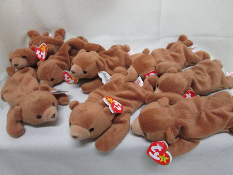 Lot of 8 Ty Cubbie bear Beanie Ba...