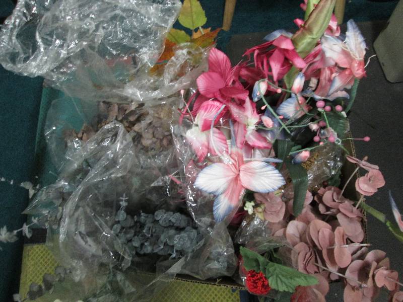 Large lot of artificial flowersgre...