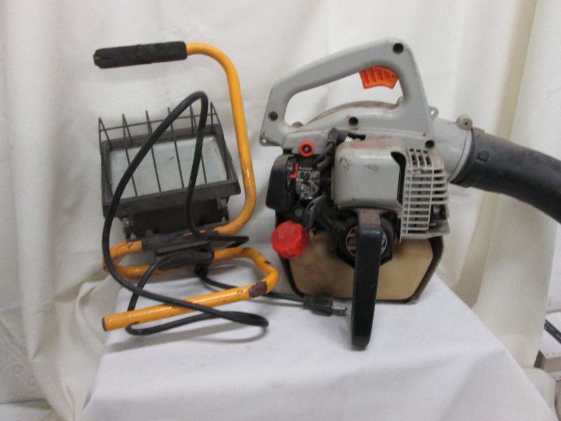 Trouble light, Leaf blower...
