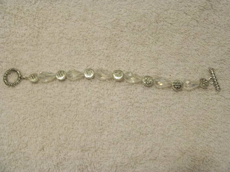 Clear teardrop and silver beaded necklace and Bracelet Set