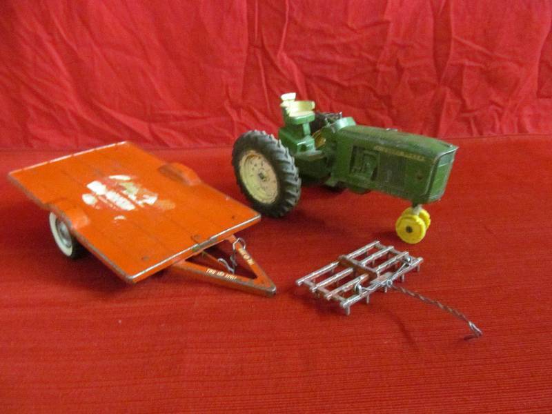 lot 8 image: vintage  Tru Scale trailer