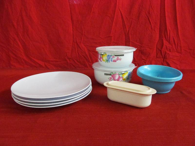 lot 15 image: dishes