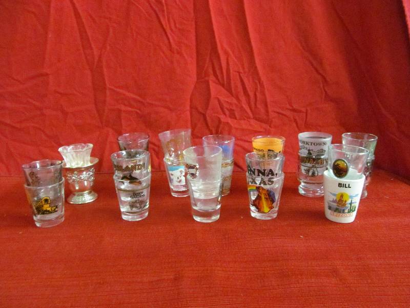 lot 27 image: shot glasses
