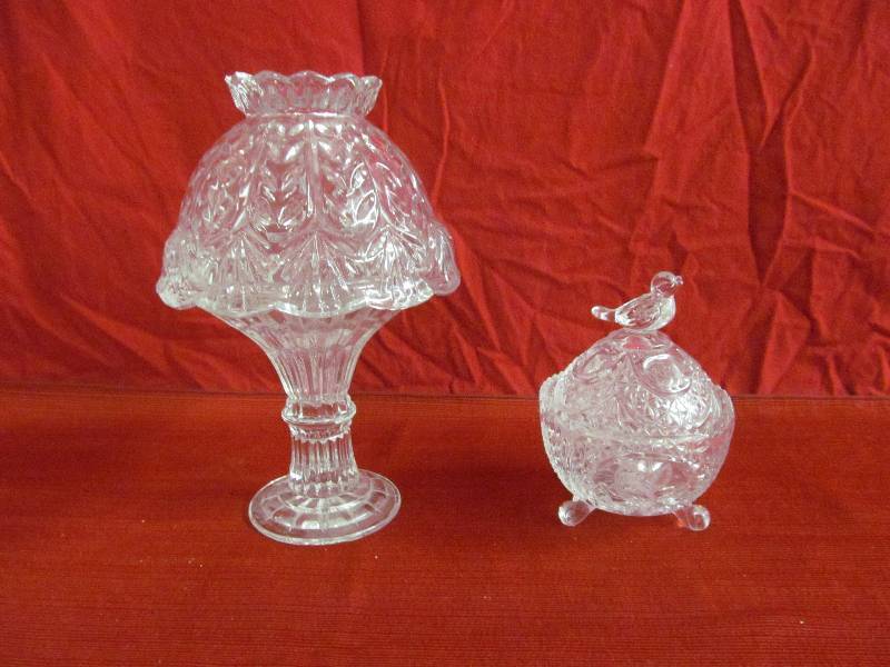 lot 36 image: Lead glassware