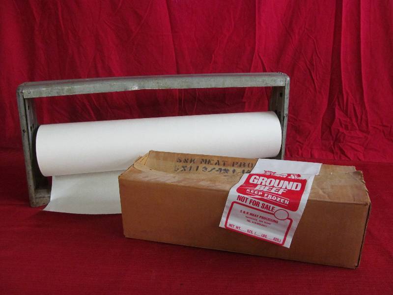 lot 37 image: meat processing bags and dispenser
