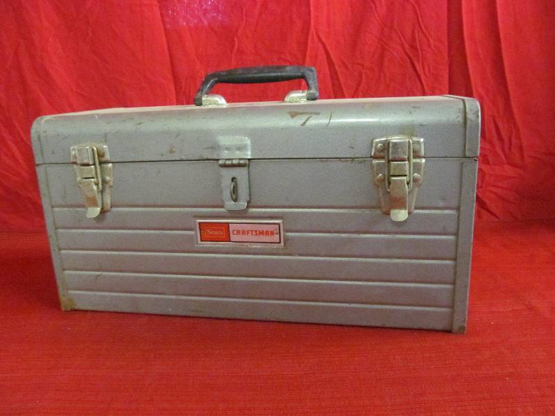 lot 72 image: Sears Craftsman tool box
