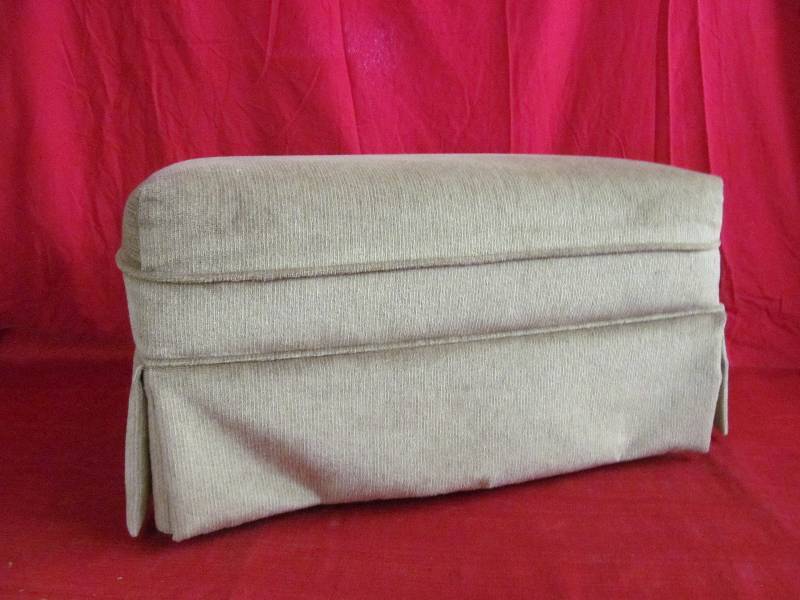 lot 86 image: ottoman