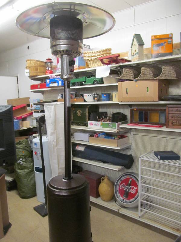 lot 91 image: patio heater