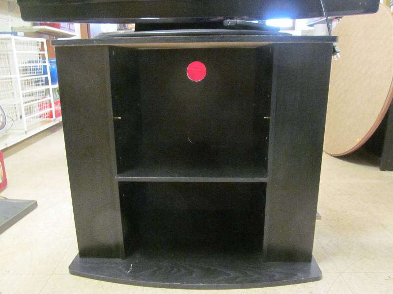lot 95 image: tv stand