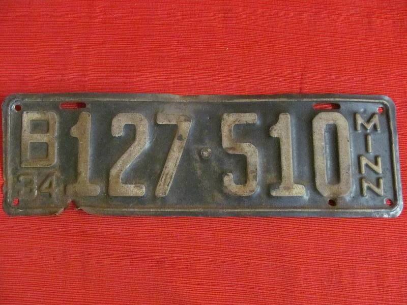 lot 179 image: vintage liscene plate