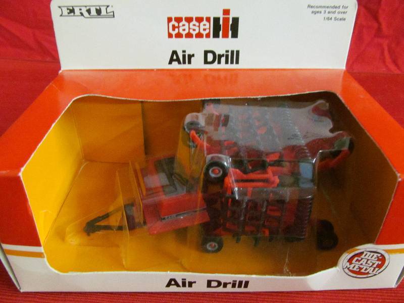 lot 200 image: Ertk Case IH toy