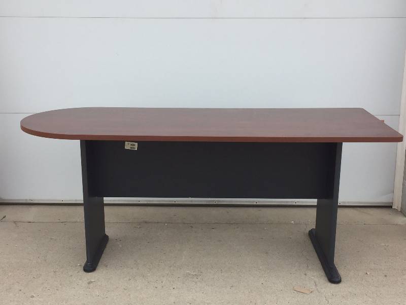 DESK SIDE TABLE FOR LOT 5