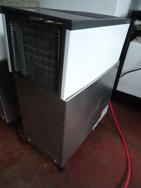 lot 6 image: Lancer Model 500 Counter