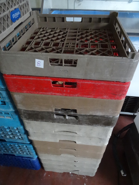 lot 8 image: 12 Dishwasher Racks