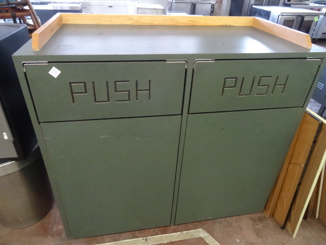 lot 17 image: 2 Bin Garbage Station