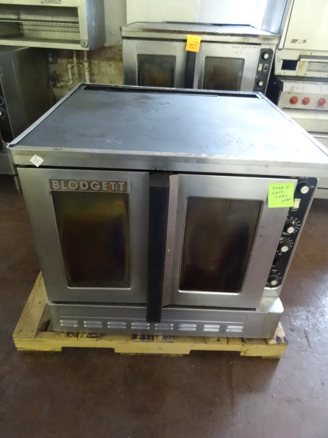 lot 35 image: Blodgett Double Convection Oven