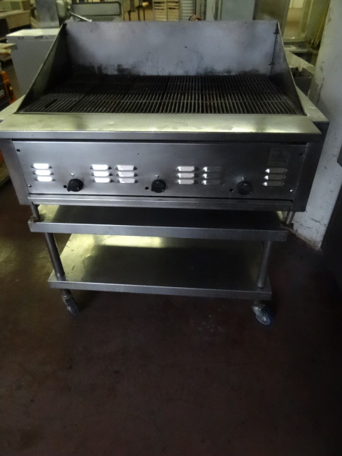 lot 38 image: Natural Gas Broiler Infrared Burners