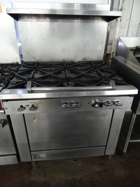 lot 72 image: Southbend Natural Gas Oven