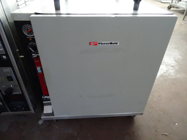 lot 73 image: Metro C190 Flavor Hold NSF 120 Volt