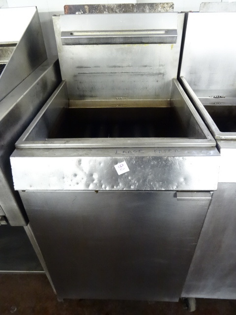 lot 80 image: Natural Gas Deep Fryer