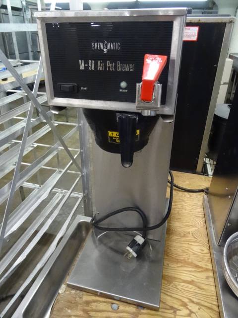 lot 123 image: Brewmatic M-90 Air Pot Brewer