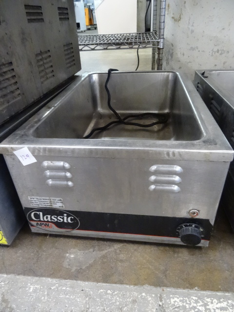 lot 129 image: Classic APW Wyott Full Size Pan