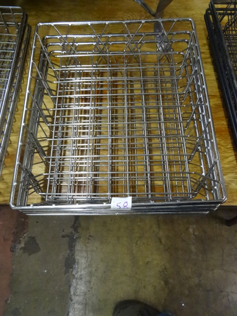 lot 158 image: Metal Bagel Pans