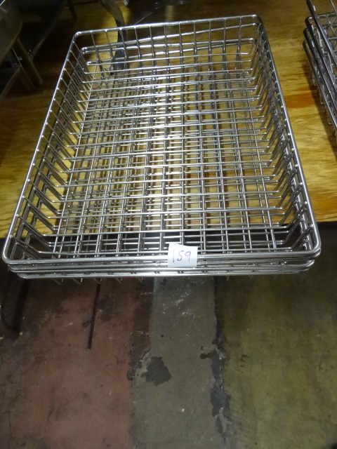 lot 159 image: Metal Bagel Pans