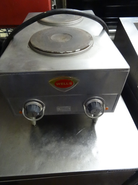 lot 175 image: Wells Model H7D 2 Burner Stove